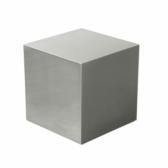 stainless-steel-cube-by-gus-modern-5__75419.1416611552.1280.1280[1]